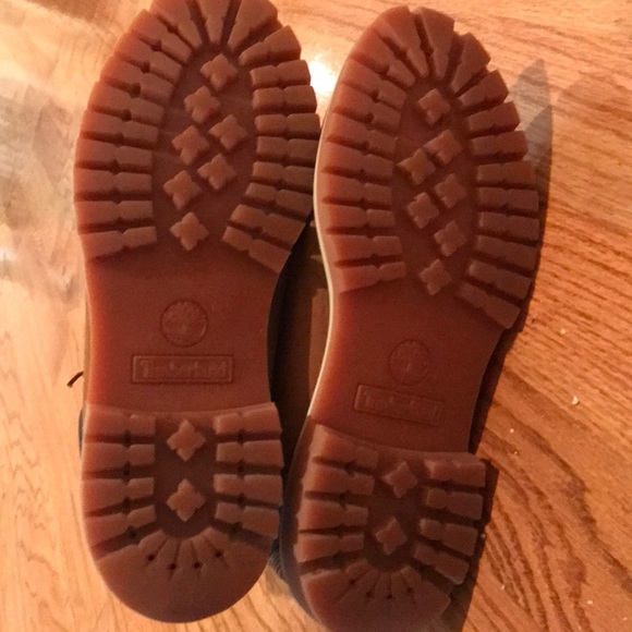 BARELY WORN TIMBERLAND BOOTS SIZE 10 - Picture 2 of 5